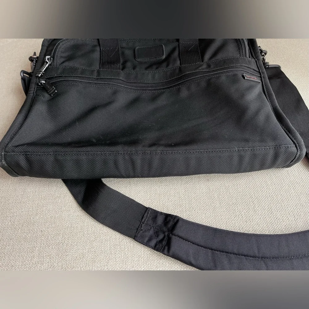 Tumi® Alpha 3 Portfolio Nylon Ballistic Messenger / Laptop Shoulder Bag In Black